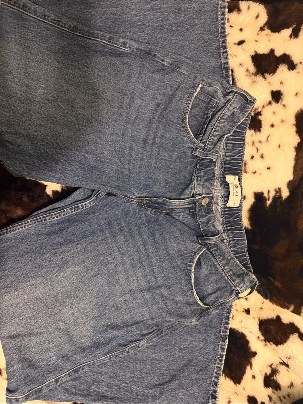 Hollister low rise baggy Jeans in Mid Blue Wash